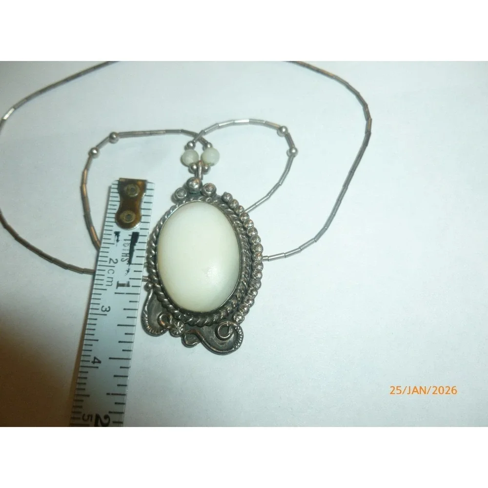 Vintage Southwestern Liquid Silver‎ Necklace White Cabochon Ornate Pendant